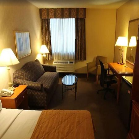 Clarion Hotel Park Central 댈러스 외부 사진