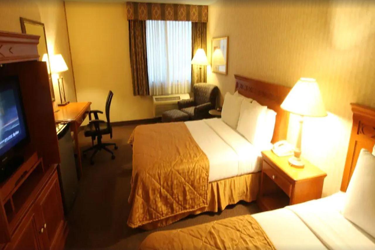 Clarion Hotel Park Central 댈러스 외부 사진