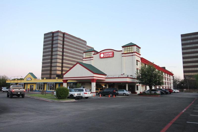 Clarion Hotel Park Central 댈러스 외부 사진