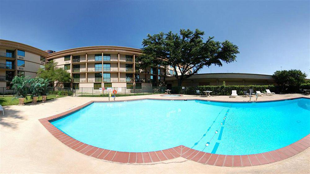 Clarion Hotel Park Central 댈러스 외부 사진